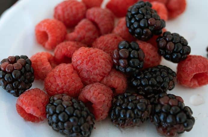 What are the benefits of mulberry syrup?